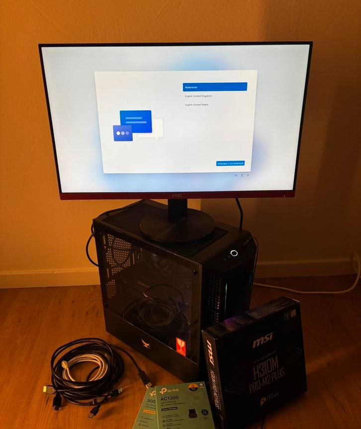 Gaming PC met monitor, Computers en Software, Desktop Pc's, Zo goed als nieuw, 3 tot 4 Ghz, SSD, 8 GB, Met videokaart, Met monitor