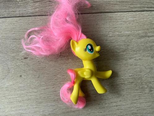 My Little Pony Fluttershy - pootje omhoog mond open Geel, Kinderen en Baby's, Speelgoed | My Little Pony, Zo goed als nieuw, Ophalen of Verzenden