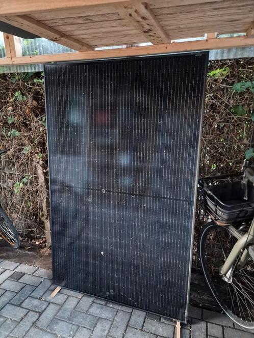 2x Trina Solar Zonnepaneel 395W - inclusief platdak montage, Doe-het-zelf en Verbouw, Zonnepanelen en Toebehoren, Gebruikt, Paneel