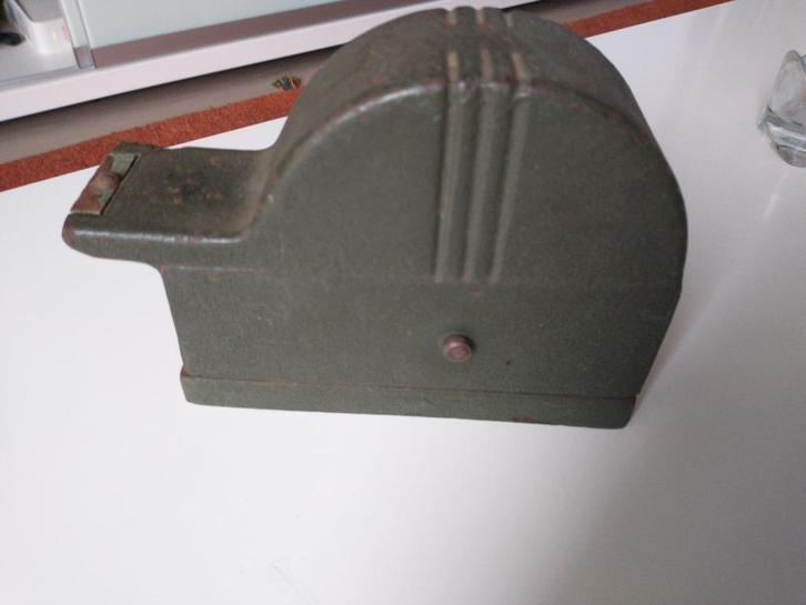 Gietijzer tapehouder jaren 40, Antiek en Kunst, Kunst | Designobjecten, Ophalen of Verzenden