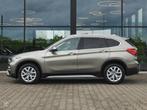 Bmw X1 xDrive20i Aut. - Pano, cam., trkhk etc, Auto's, 1998 cc, Gebruikt, Beige, Bedrijf