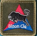 Borstembleem Bizon Cle  nieuw, Verzamelen, Militaria | Algemeen, Verzenden, Landmacht, Nederland, Embleem of Badge