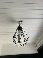 Moderne hanglamp met geometrisch design, Huis en Inrichting, Lampen | Hanglampen, Ophalen of Verzenden, Gebruikt, Metaal, Minder dan 50 cm