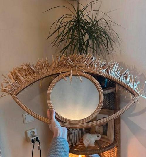 Rotan spiegel in vorm van een oog - groot formaat, Huis en Inrichting, Woonaccessoires | Spiegels, Ophalen of Verzenden