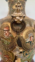 SUPER RARE SATSUMA WITH SPECIAL EDITION WITH GOLD 24 CARATS, Antiek en Kunst, Antiek | Porselein, Ophalen