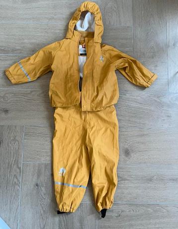 Celavi regenpak maat 90 mineral yellow geel 2 jaar beschikbaar voor biedingen