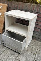 Hout kastje met schuifbak, Huis en Inrichting, Woonaccessoires | Krantenbakken en Lectuurbakken, Ophalen, Zo goed als nieuw