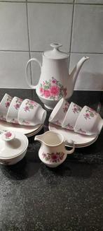 Retro theeservies, Ophalen