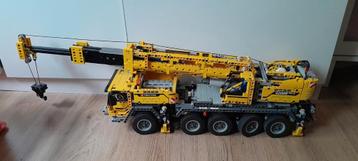 Lego technic electrische mobiele kraan 42009 zgan compleet beschikbaar voor biedingen