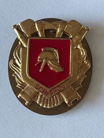 Oud Brandweer Schiphol embleem / insigne  beschikbaar voor biedingen