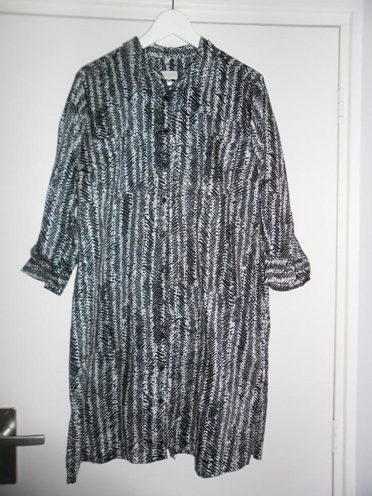 Milano Italy Zwart/Witte Lange Blouse Met Print Maat 44, Kleding | Dames, Blouses en Tunieken, Nieuw, Maat 42/44 (L), Zwart, Ophalen of Verzenden