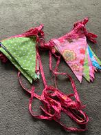 Vrolijke Stoffen Slingers 2 sets lijn met 14 vlaggen, Ophalen, Zo goed als nieuw, Wanddecoratie