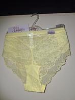 Sexy nieuw geel transparante kanten broekje 40-42, Kleding | Dames, Pyjama's, Ophalen of Verzenden, Nieuw, Maat 38/40 (M)
