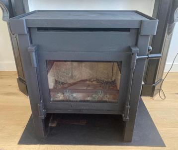 Houtkachel Janus 9 (2008) beschikbaar voor biedingen