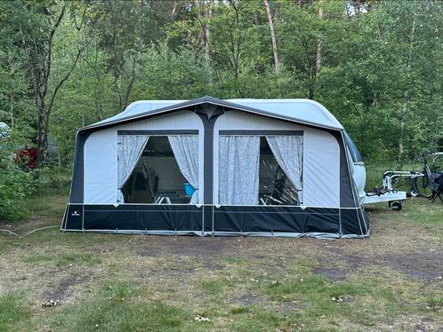 Hobby 455 Uf De Luxe 2016, ventura voortent, zakluifel ect., Caravans en Kamperen, Caravans, Particulier, tot en met 4, 1000 - 1250 kg