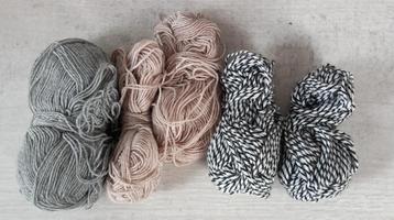 wol (17) 110 gram sokkenwol beschikbaar voor biedingen