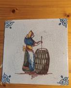 Antieke Tegel: Vrouw met Boterkarn - 13x13 cm, Ophalen