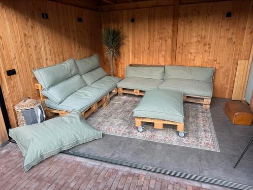 Tuin bank, Tuin en Terras, Tuinsets en Loungesets, Zo goed als nieuw, Loungeset, Hout, 6 zitplaatsen, Bank, Bijzettafel, Ophalen