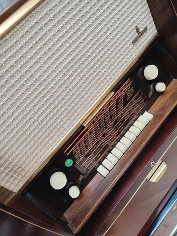 Zeldzame buizenradio Siemens Spitzensuper 52  Gereviseerd beschikbaar voor biedingen
