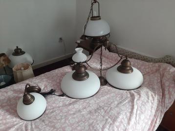 Set bij elkaar horende lampen zware kwaliteit beschikbaar voor biedingen