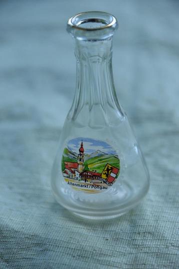 Mini glazen vaas. 'Altenarkt-Pöngau. beschikbaar voor biedingen