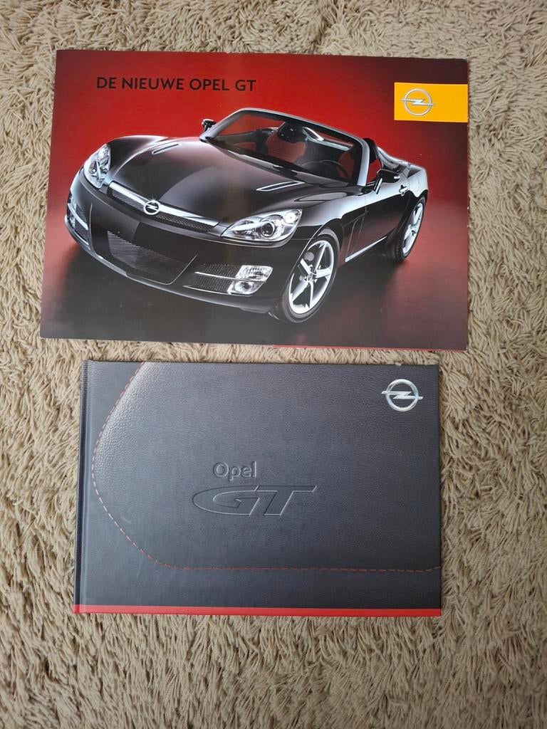 2x autofolder Opel GT, Verzenden, Zo goed als nieuw, Opel