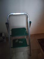 Kleine trap met 2 treden, Doe-het-zelf en Verbouw, Ladders en Trappen, Ophalen of Verzenden, Gebruikt, Trap, Minder dan 2 meter