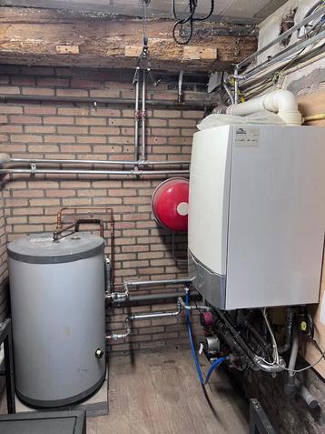 industriële boiler/HR ketel/expansievat/2 pompen/thermostaat beschikbaar voor biedingen
