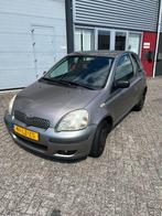 Toyota Yaris 1.3 16V Vvti 3DR Linea Terra 2003 Grijs, Auto's, Voorwielaandrijving, Stof, 4 cilinders, 400 kg