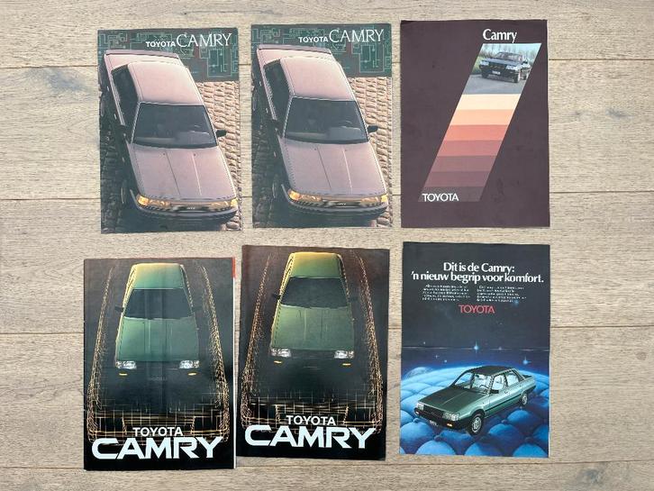 TOYOTA CAMRY FOLDERS, Boeken, Auto's | Folders en Tijdschriften, Zo goed als nieuw, Toyota, Ophalen of Verzenden