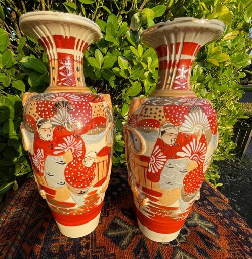2 hele oude Japanse Satsuma vazen., Antiek en Kunst, Antiek | Vazen, Ophalen