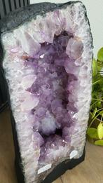Prachtige amethist geode Brazilië KORTING, Verzamelen, Mineralen en Fossielen, Ophalen of Verzenden, Mineraal