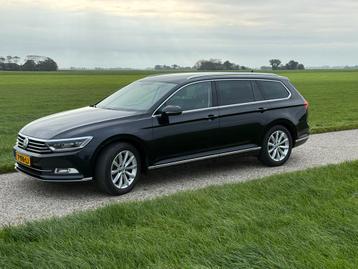 Volkswagen Passat Highline 2.0 TDI 150pk 7-DSG 2019 Zwart beschikbaar voor biedingen