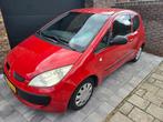 Mitsubishi Colt 1.1 Mivec CZ3 2008 Rood, Auto's, Mitsubishi, Voorwielaandrijving, Stof, 74 pk, Handgeschakeld