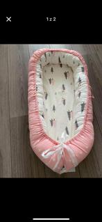 Roze cocoon, Ophalen, Zo goed als nieuw, Wieg