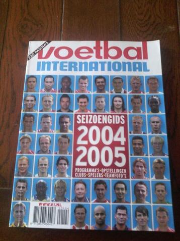 voetbalboek-VI seizoengids 2004-2005 beschikbaar voor biedingen
