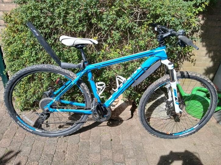 TREK MARLIN 29ER, Fietsen en Brommers, Fietsen | Mountainbikes en ATB, Gebruikt, Heren, Trek, 49 tot 53 cm, Hardtail, Ophalen