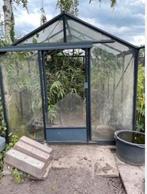 Zwart aluminium tuinkas 230 bij 310 dakraam en  oppottafel, Tuin en Terras, Overkappingen, Ophalen, Zo goed als nieuw