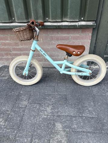 Retro Rider Loopfiets met mandje beschikbaar voor biedingen