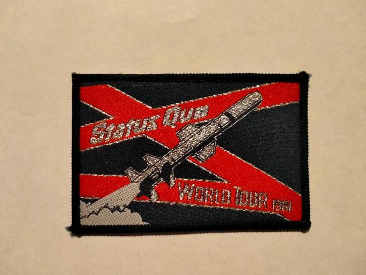 Status Quo world Tour 1981 vintage rock muziek kleding patch, Verzamelen, Muziek, Artiesten en Beroemdheden, Zo goed als nieuw