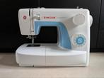 Singer naaimachine met extra naalden, Hobby en Vrije tijd, Naaimachines en Toebehoren, Ophalen of Verzenden, Zo goed als nieuw