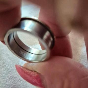 Ixxxi ring met 1 vulring beschikbaar voor biedingen