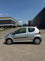 Toyota Aygo 1.0-12V Airco | Elek Ramen | 3DRS, Voorwielaandrijving, Stof, 4 stoelen, 68 pk