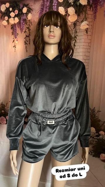 Etalagepop met groot buste – als nieuw beschikbaar voor biedingen