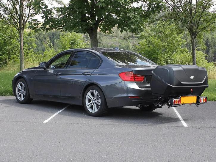 Te Huur: Trekhaak koffer 340L Peruzzo GP Evolve, Auto diversen, Dakkoffers, Zo goed als nieuw, Ophalen