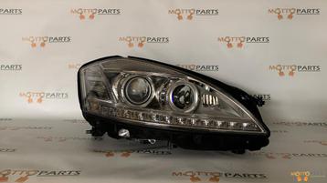 MERCEDES S KLASSE W221 XENON KOPLAMP RECHTS A2218201259 beschikbaar voor biedingen