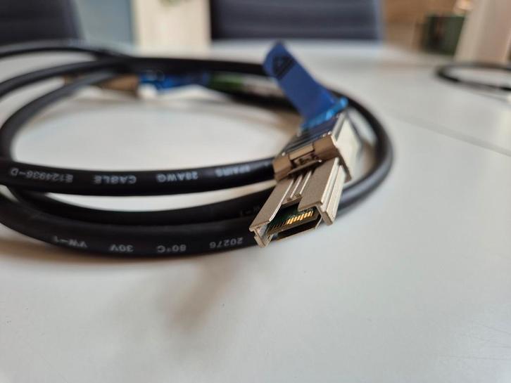 1x Foxconn QSFP+ DAC Kabel - 40GbE - 2m, Computers en Software, Pc- en Netwerkkabels, Ophalen of Verzenden
