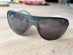 Lacoste zonnebril, kleir grijs, Gebruikt, Zonnebril, Grijs, Ophalen