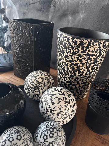 Zwart Wit Zilver Decoratie Set beschikbaar voor biedingen