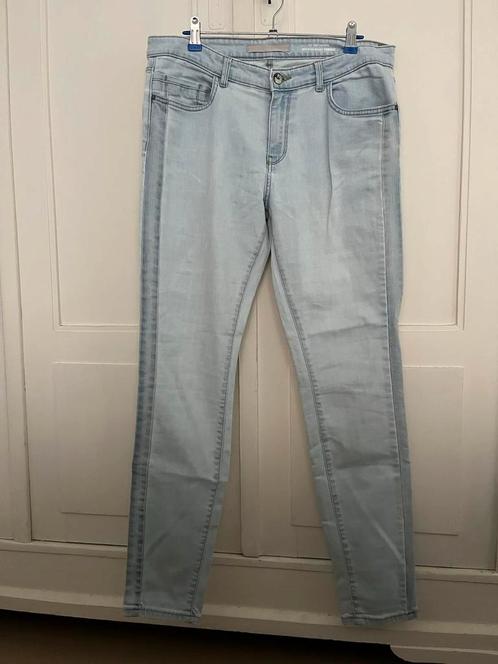 Yaya jeans dames mt 42 z.g.a.n., Kleding | Dames, Spijkerbroeken en Jeans, Zo goed als nieuw, W33 - W36 (confectie 42/44), Blauw
